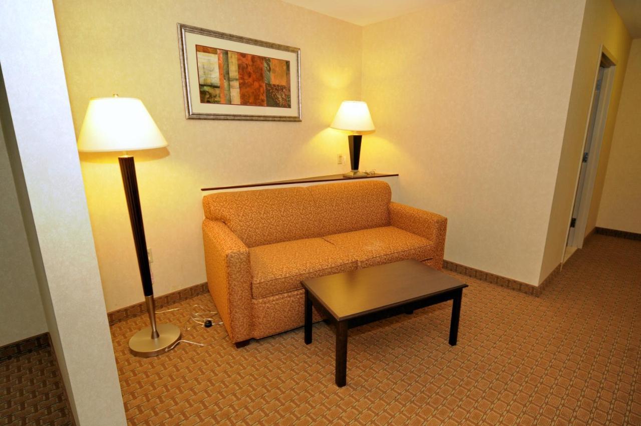 Tapa Hotel, Inn & Suites Mahwah Dış mekan fotoğraf