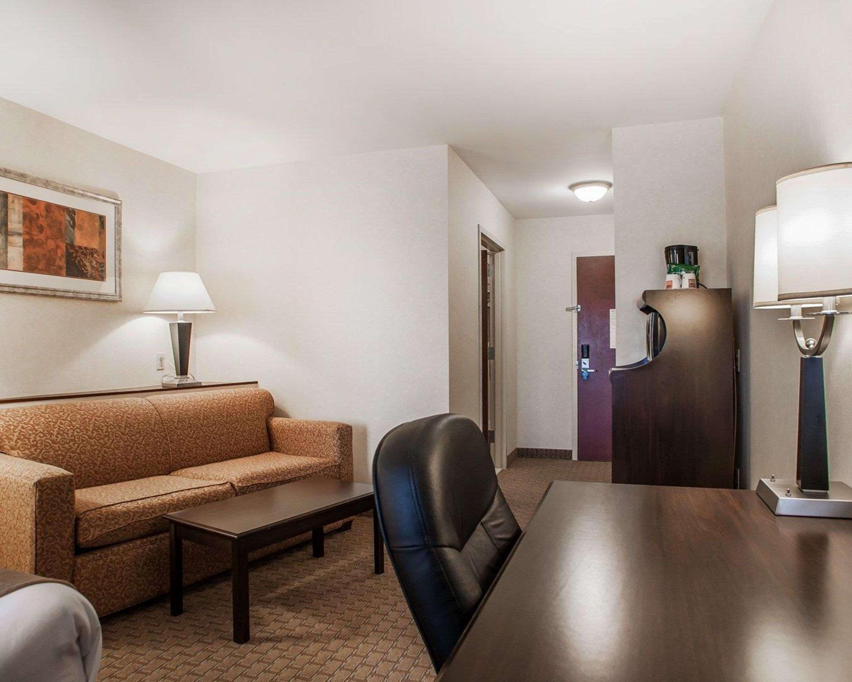 Tapa Hotel, Inn & Suites Mahwah Dış mekan fotoğraf