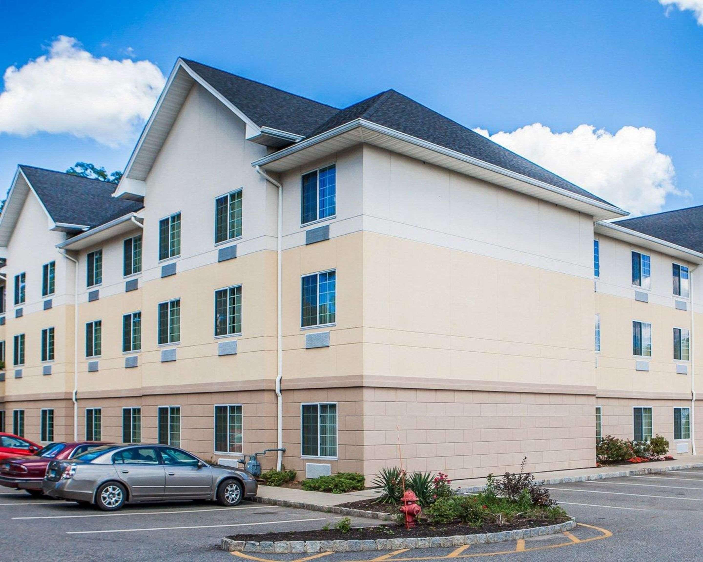 Tapa Hotel, Inn & Suites Mahwah Dış mekan fotoğraf