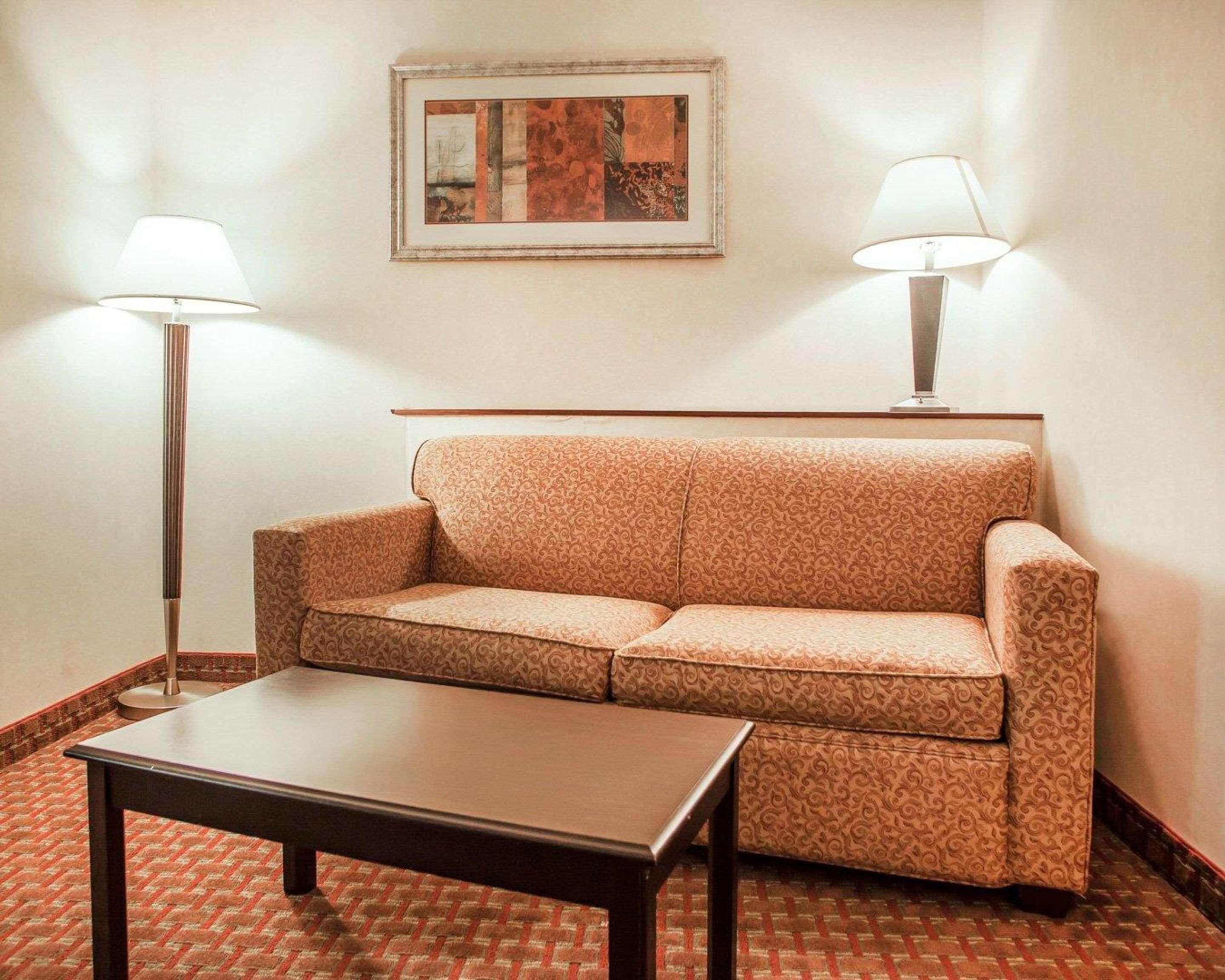 Tapa Hotel, Inn & Suites Mahwah Dış mekan fotoğraf