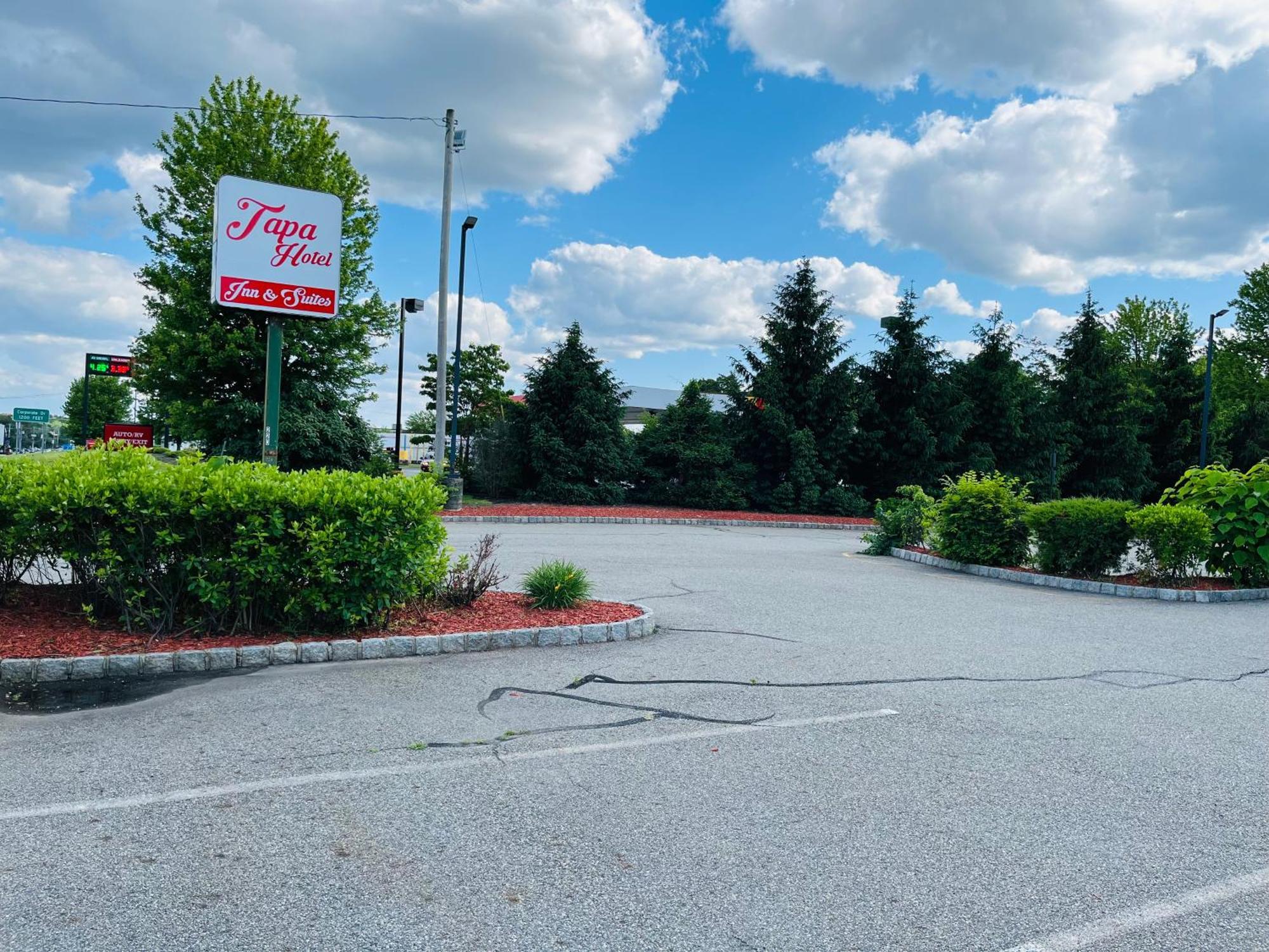 Tapa Hotel, Inn & Suites Mahwah Dış mekan fotoğraf