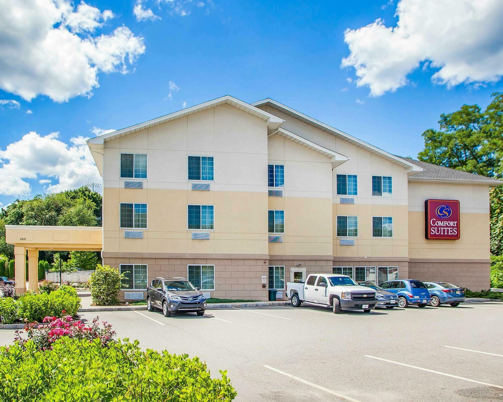 Tapa Hotel, Inn & Suites Mahwah Dış mekan fotoğraf